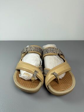 Baretraps Deserae Women's 10 Tan And Black Dot Slip On Sandal Comfort Strap